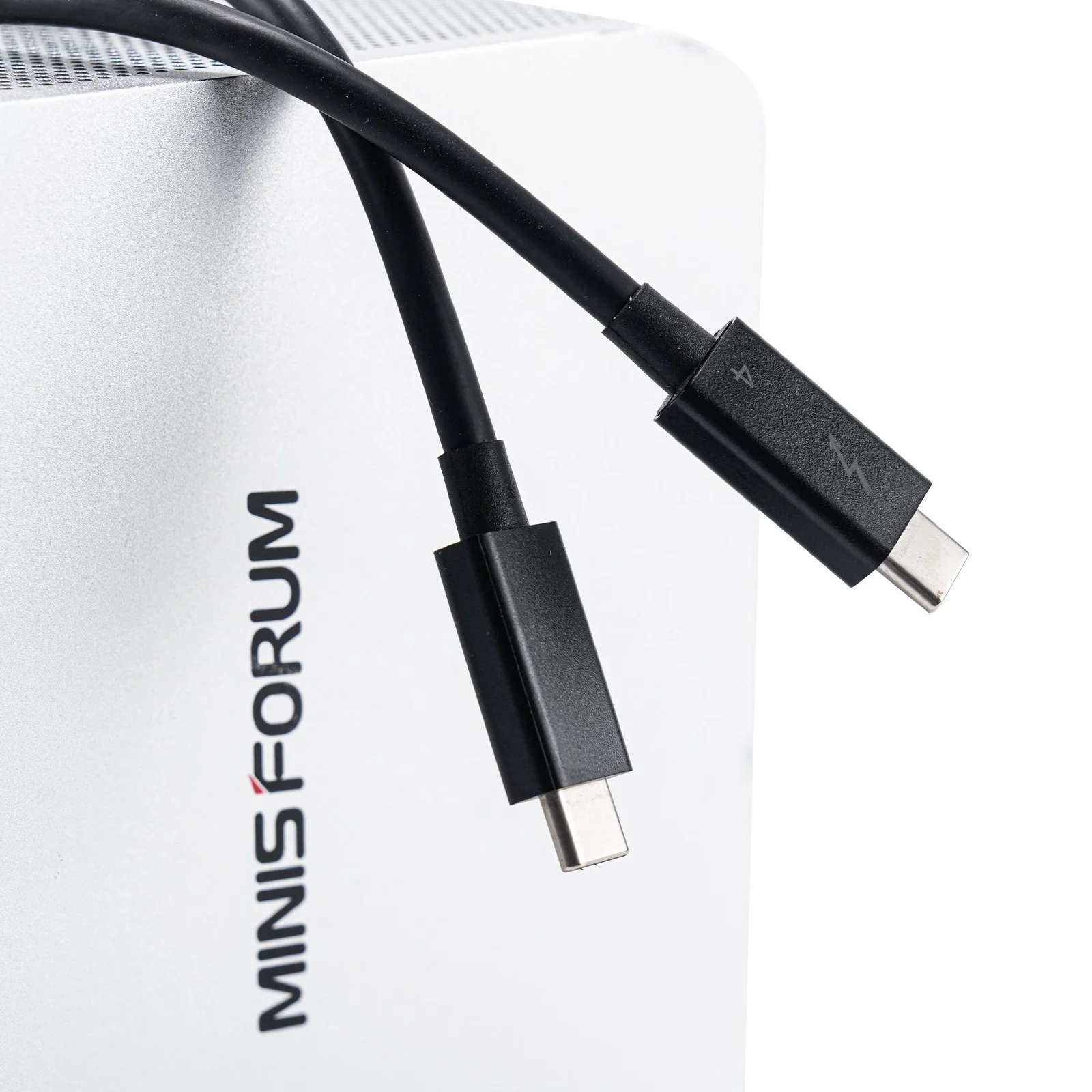 MINISFORUM USB4 power cable - Image 9